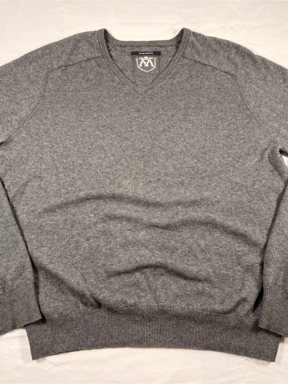 Club Monaco Men's Heather Gray V-Neck Sweater